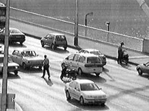 Ezek a rend?rk, akik nincsenek itt... , azaz